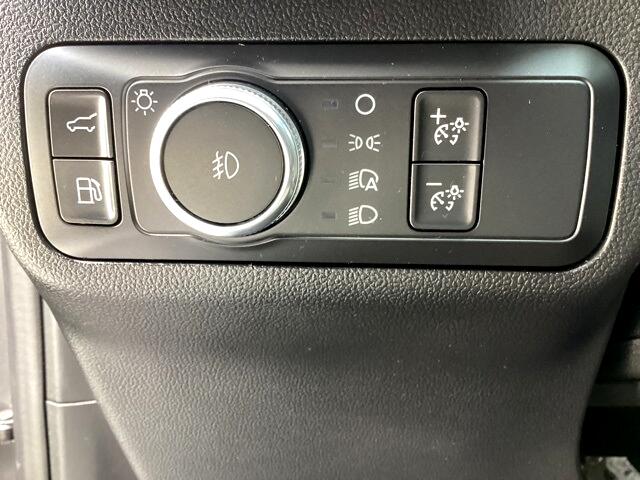 2021 Ford Escape Titanium Hybrid photo 19