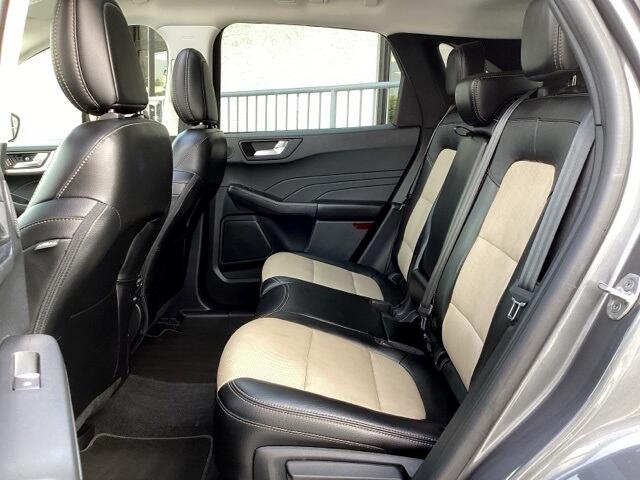 2021 Ford Escape Titanium Hybrid photo 37