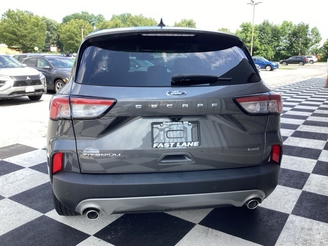 2021 Ford Escape Titanium Hybrid photo 3