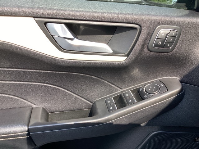 Ford Escape Hybrid  2021