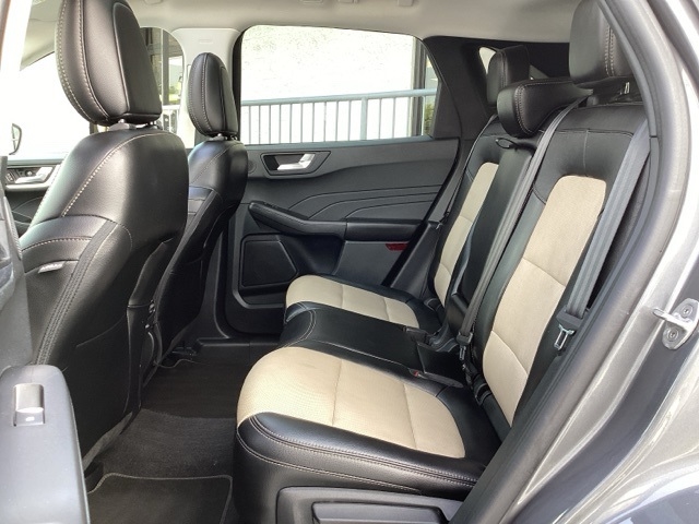 Ford Escape Hybrid  2021