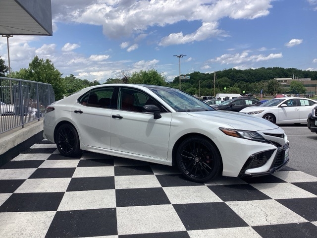 2021 Toyota Camry XSE photo 3