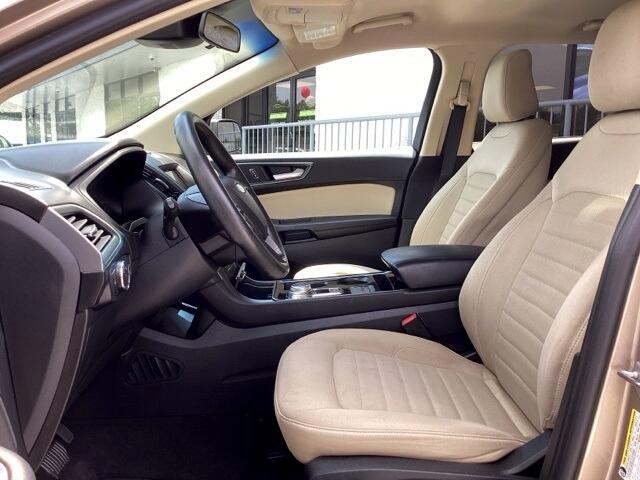 2020 Ford Edge SE photo 25