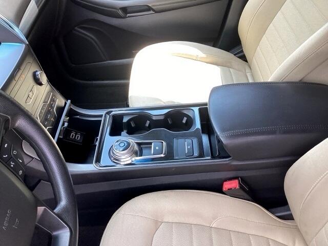 2020 Ford Edge SE photo 26