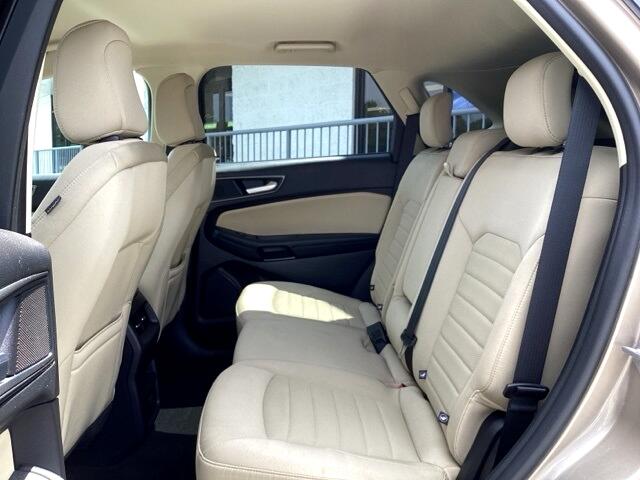 2020 Ford Edge SE photo 27