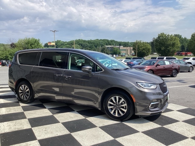 Chrysler Pacifica Hybrid  2023 Chrysler Pacifica Hybrid  2023