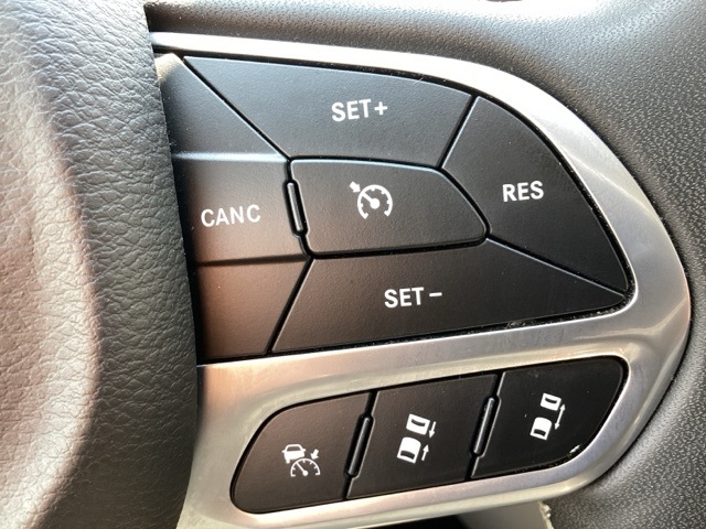 Chrysler Pacifica Hybrid  2023 Chrysler Pacifica Hybrid  2023