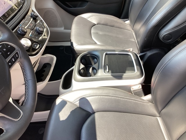 Chrysler Pacifica Hybrid  2023 Chrysler Pacifica Hybrid  2023