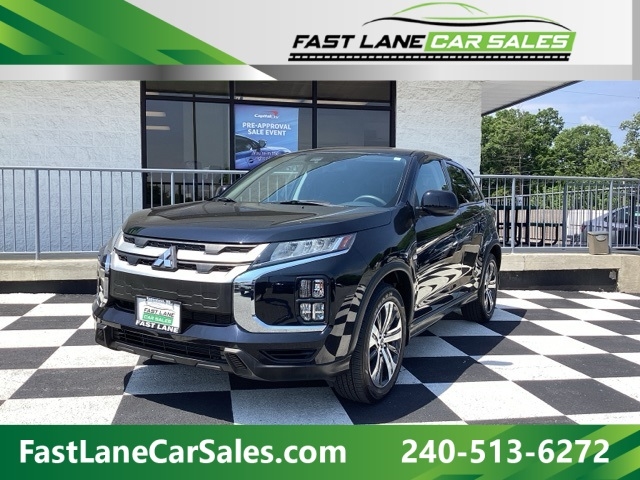 2024 Mitsubishi Outlander Sport ES's photo