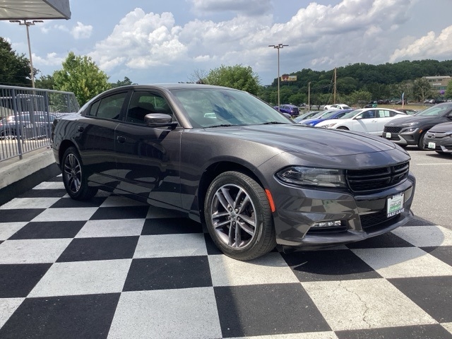 2019 Dodge Charger SXT photo 4