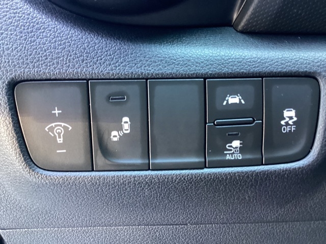 Hyundai Kona EV  2021