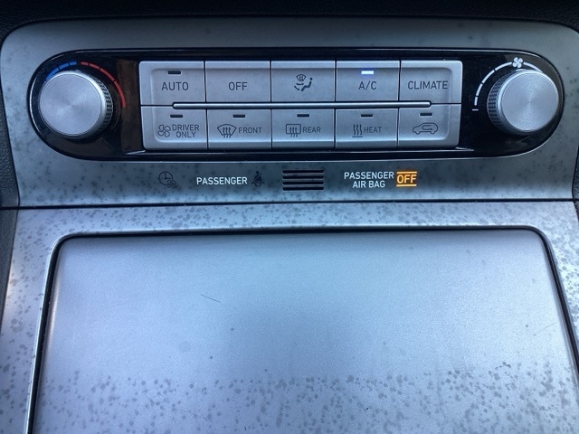 Hyundai Kona EV  2021