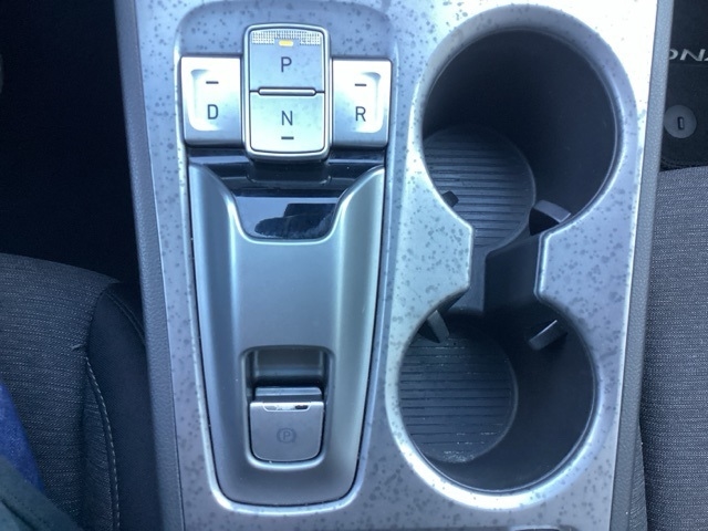 Hyundai Kona EV  2021