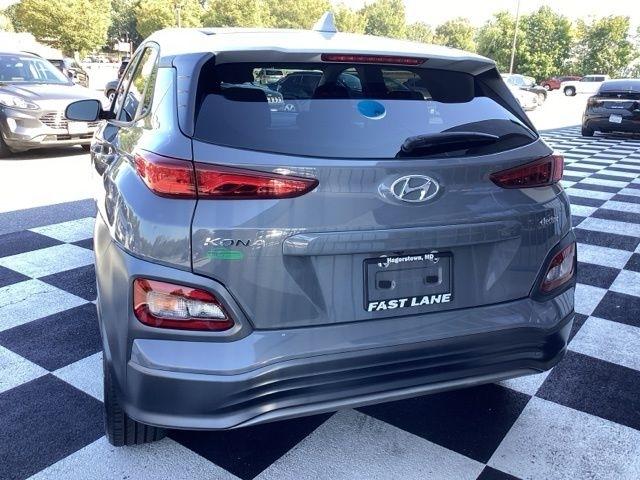 Hyundai Kona EV  2021