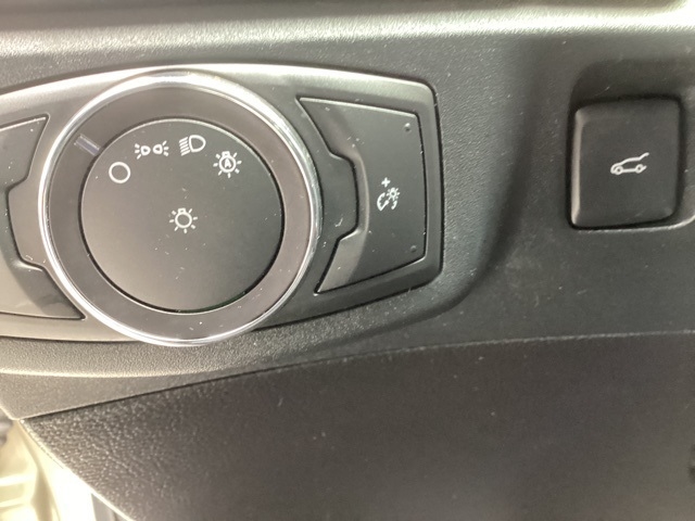 2017 Ford Fusion SE photo 12