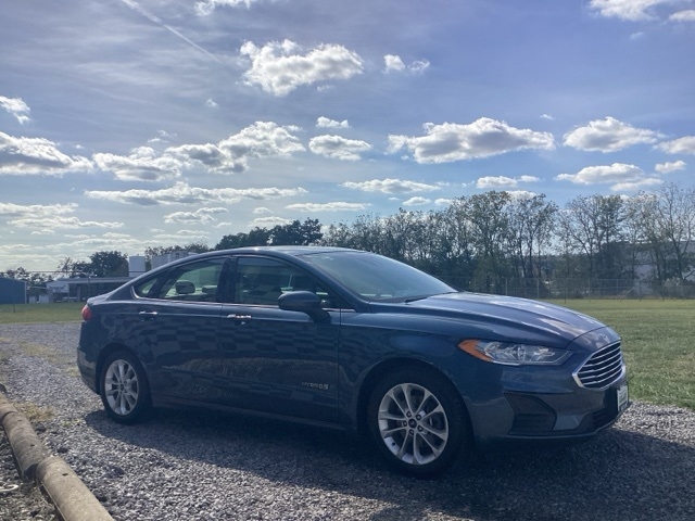 2019 Ford Fusion Hybrid SE photo 4
