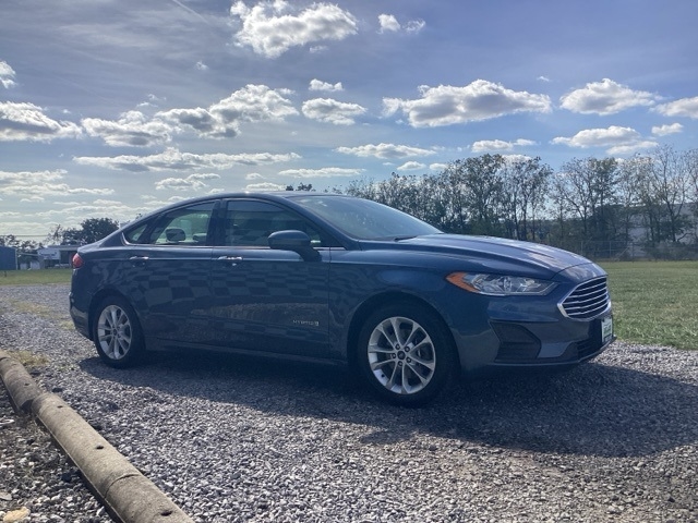 2019 Ford Fusion Hybrid SE photo 5
