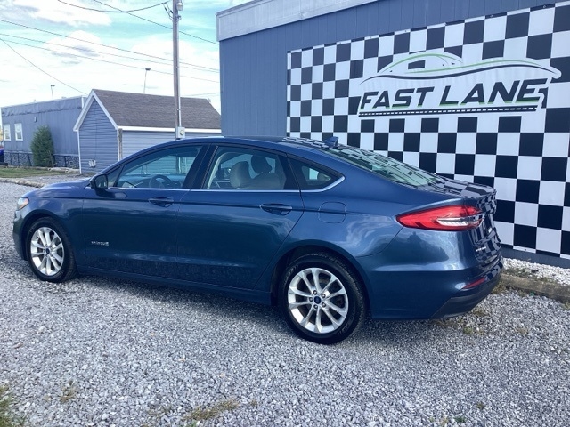 2019 Ford Fusion Hybrid SE photo 9