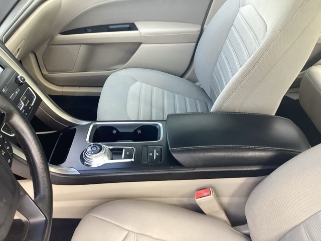 2019 Ford Fusion Hybrid SE photo 25