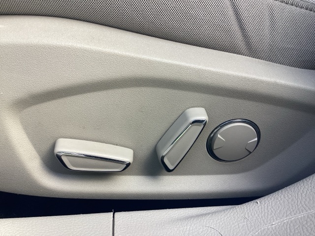 2019 Ford Fusion Hybrid SE photo 26