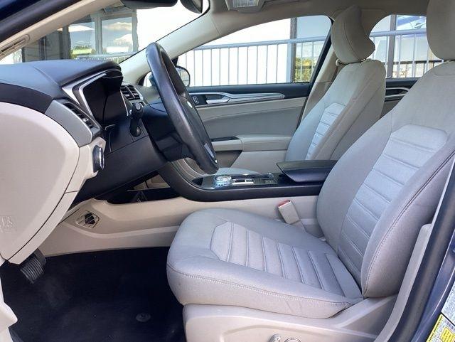 Ford Fusion Hybrid  2019