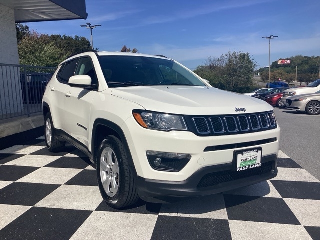 2018 Jeep Compass Latitude photo 2