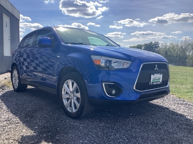 2015 Mitsubishi Outlander Sport ES photo 3