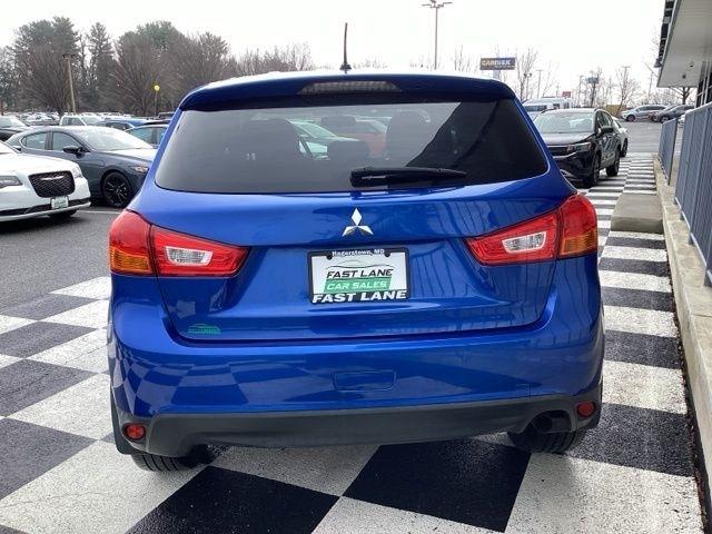 Mitsubishi Outlander Sport  2015