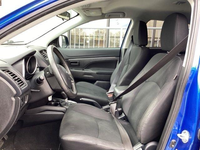 Mitsubishi Outlander Sport  2015