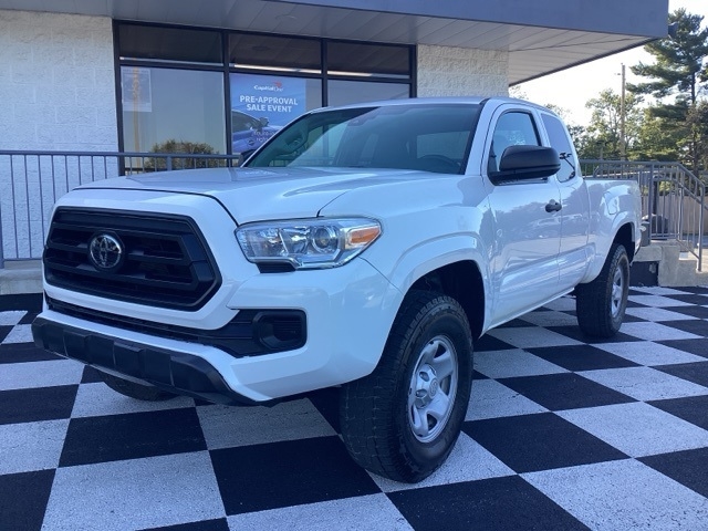 2023 Toyota Tacoma SR photo 2
