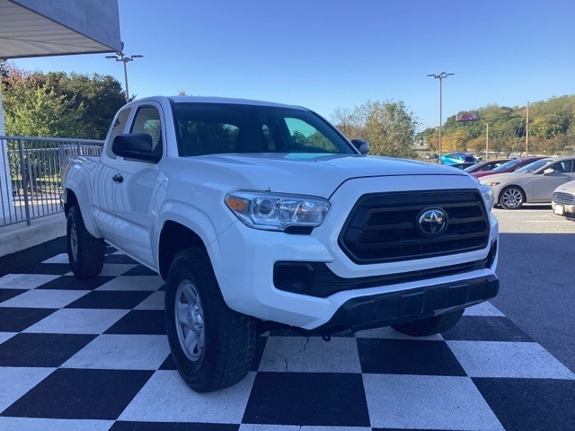 2023 Toyota Tacoma SR photo 4
