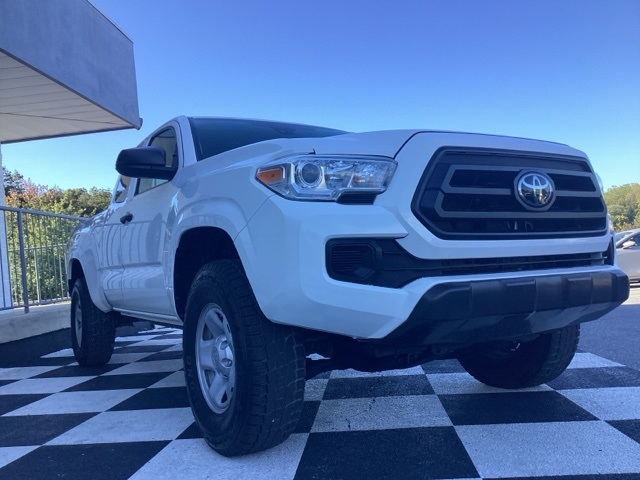 2023 Toyota Tacoma SR photo 5