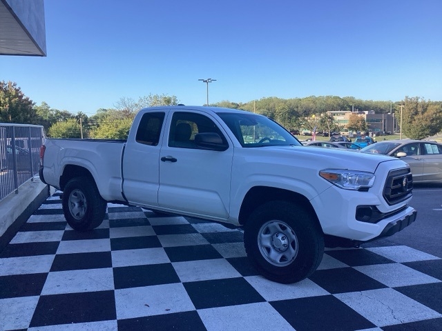 2023 Toyota Tacoma SR photo 6