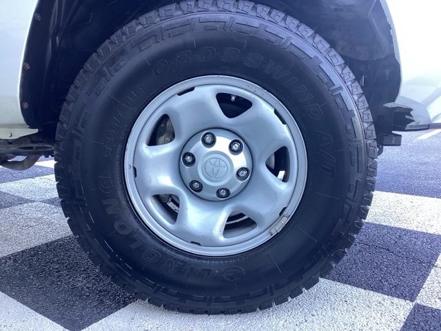 2023 Toyota Tacoma SR photo 7