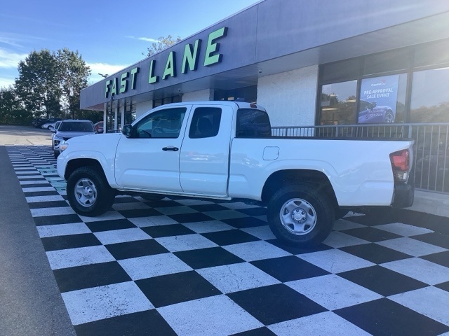 2023 Toyota Tacoma SR photo 9