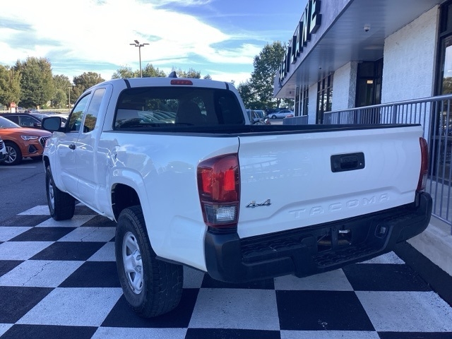 2023 Toyota Tacoma SR photo 10