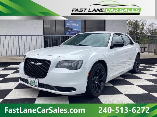 2019 Chrysler 300 Touring