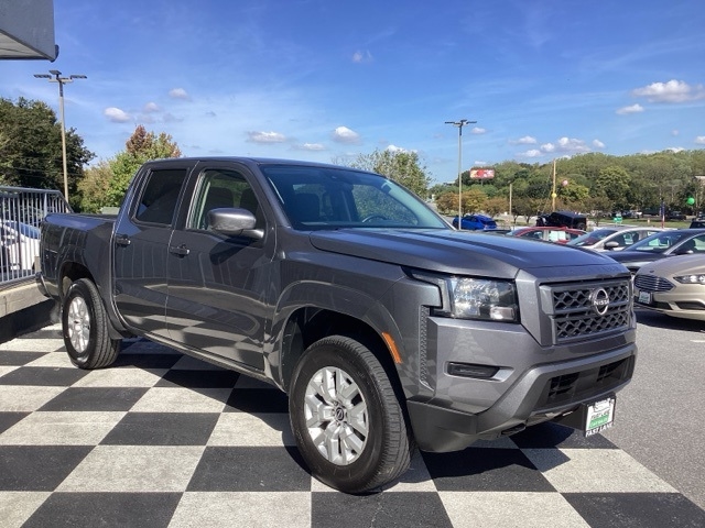 2023 Nissan Frontier SV photo 3