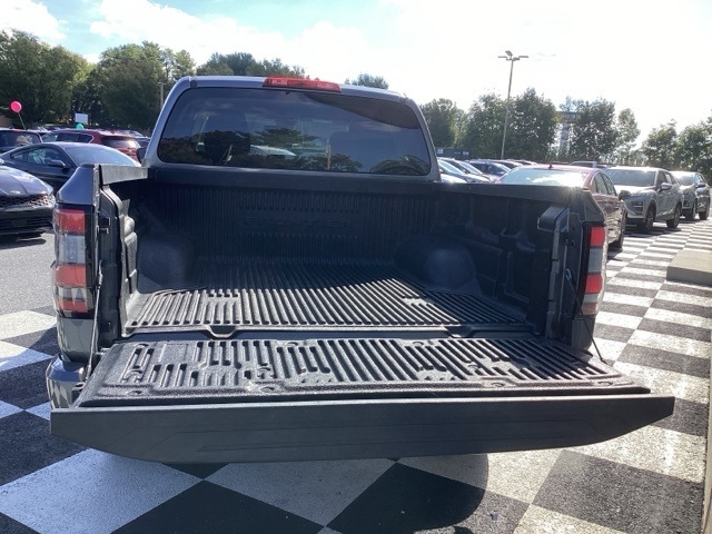 2023 Nissan Frontier SV photo 8