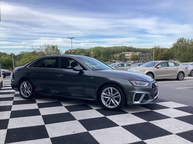 Audi A4  2023 Audi A4  2023