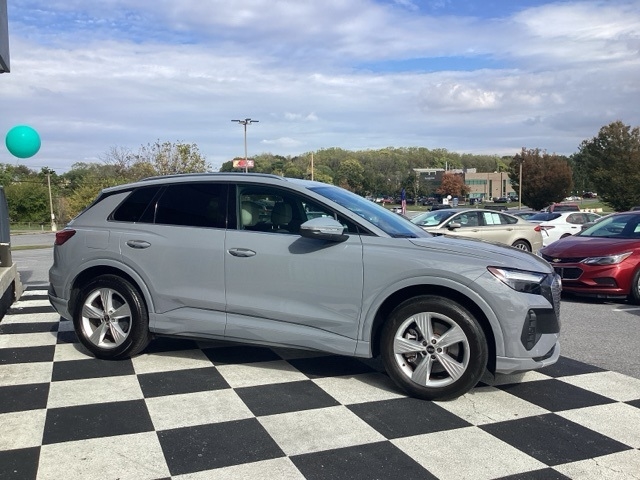 Audi Q4 e-tron  2022