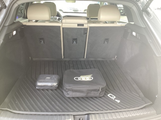 Audi Q4 e-tron  2022