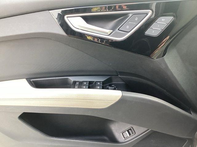 Audi Q4 e-tron  2022