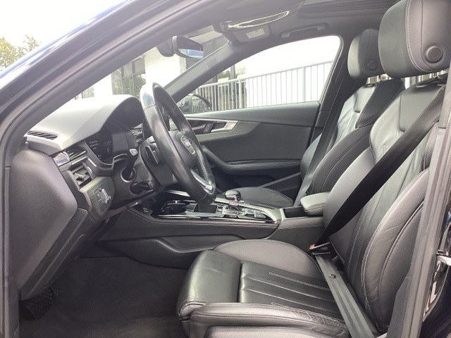 Audi A4  2023 Audi A4  2023