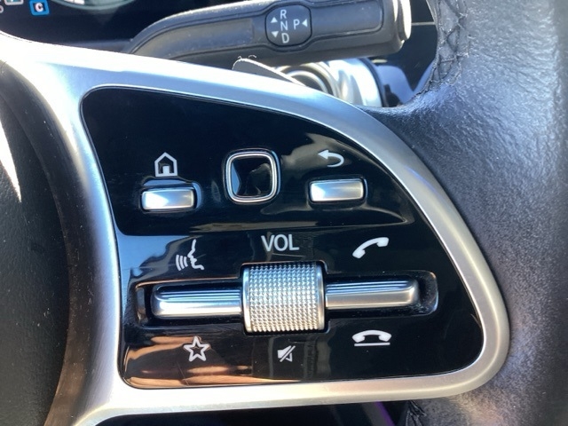 Mercedes-Benz GLB-Class  2021