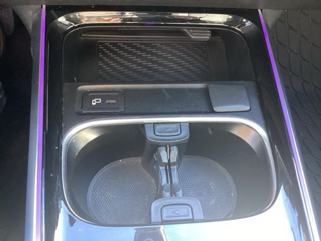 Mercedes-Benz GLB-Class  2021