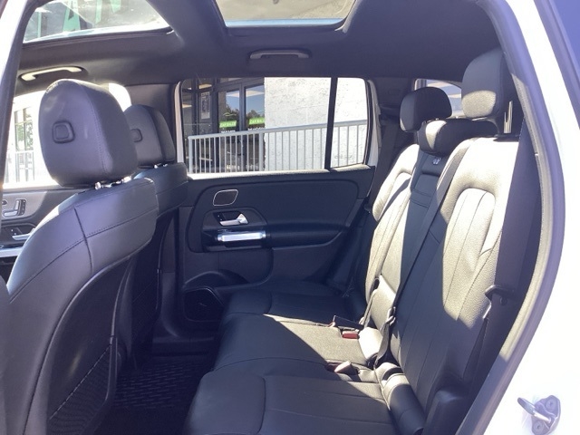 Mercedes-Benz GLB-Class  2021