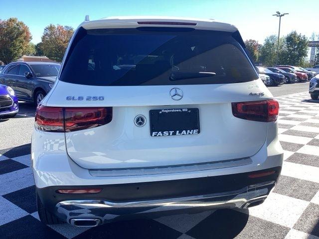 Mercedes-Benz GLB-Class  2021