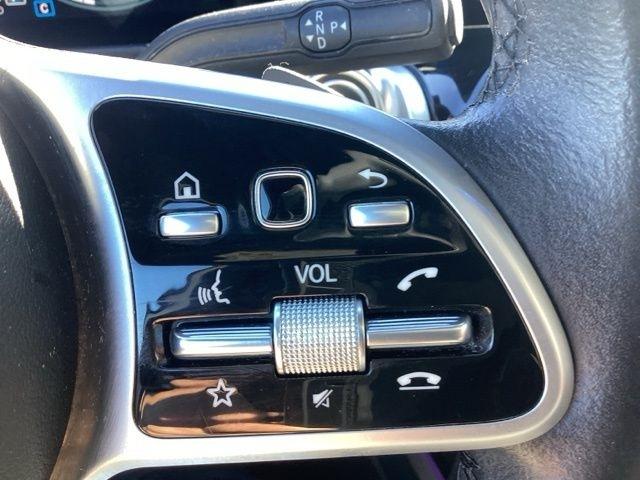 Mercedes-Benz GLB-Class  2021