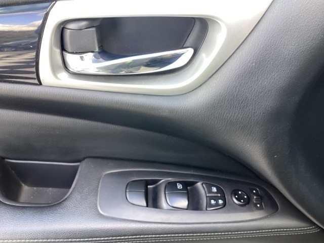 Nissan Pathfinder  2020 Nissan Pathfinder  2020